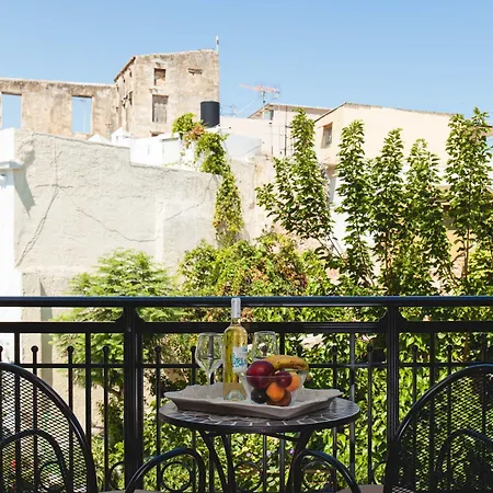 Nival Luxury * ハニア