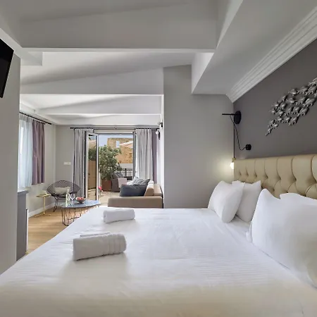 Nival Luxury アパート ハニア